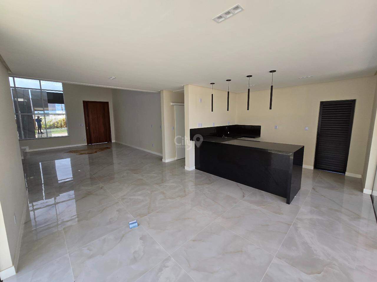 Casa de Condomínio à venda — Alphaville, 4 quartos (3 suítes), 535 m² — foto 4