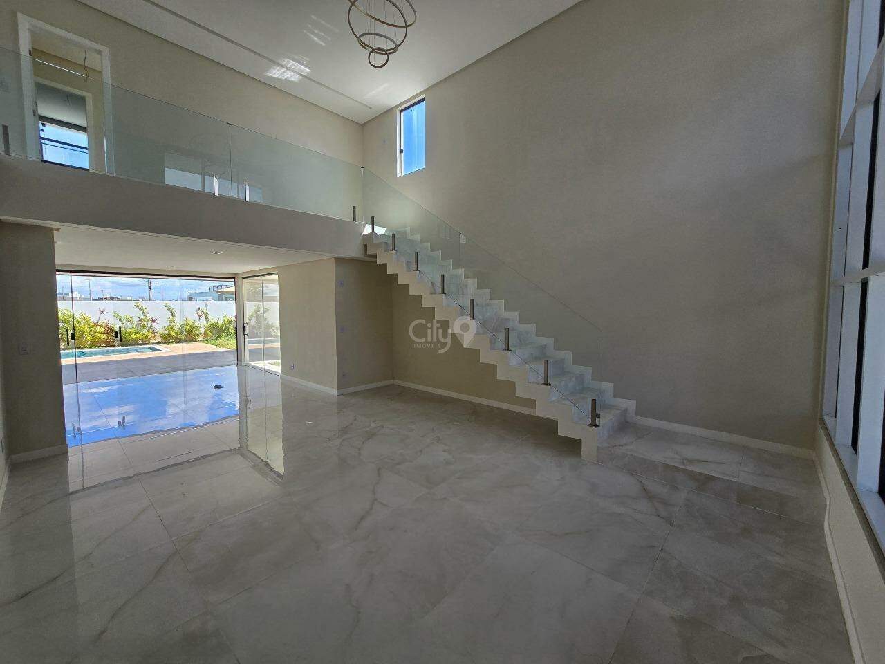 Casa de Condomínio à venda — Alphaville, 4 quartos (3 suítes), 535 m² — foto 2