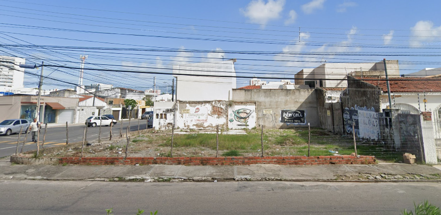 Lote / Terreno de Bairro para alugar — Grageru, 300 m² — foto 1