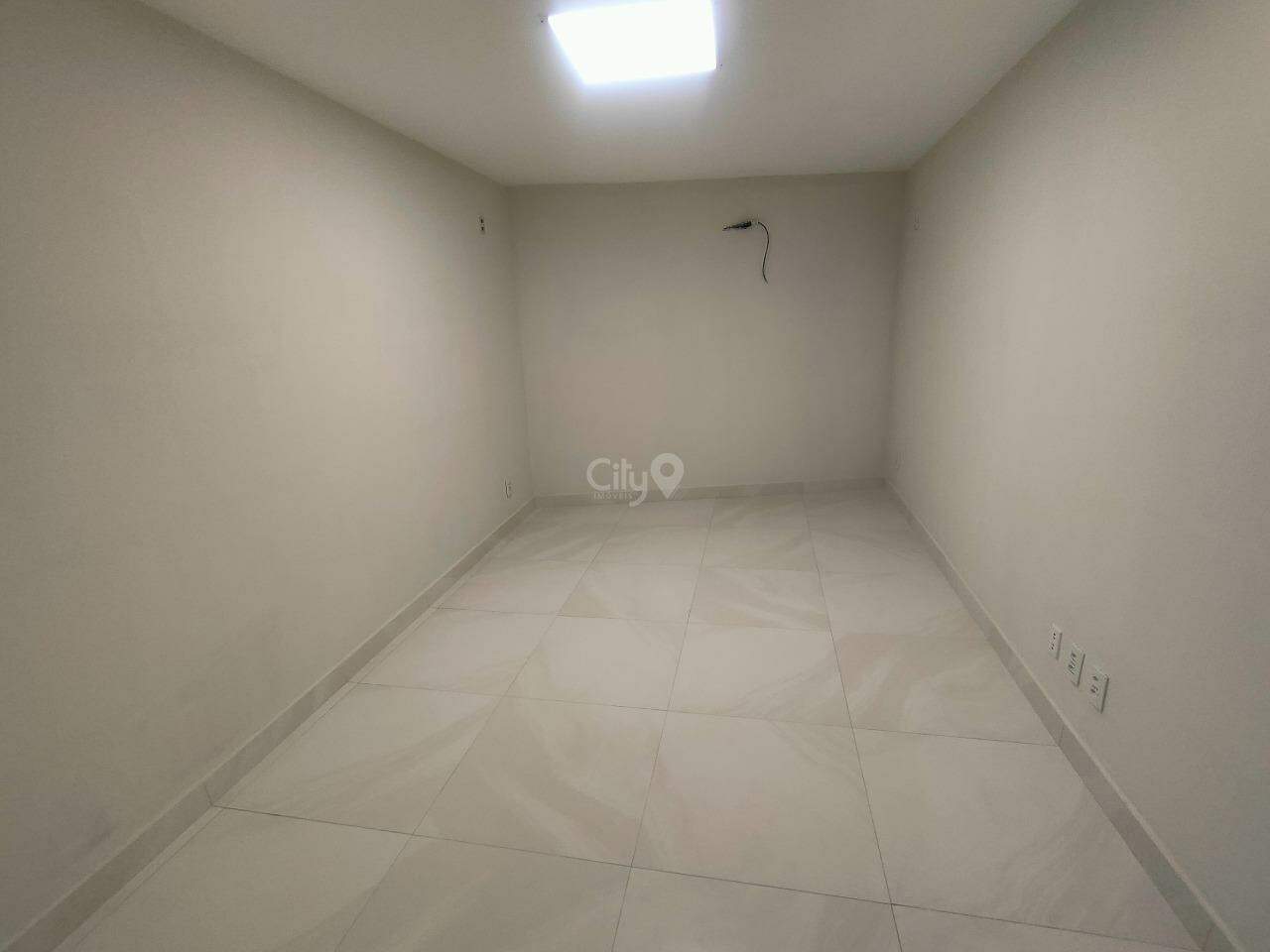 Sala Comercial para alugar — Luzia, 18 m² — foto 2