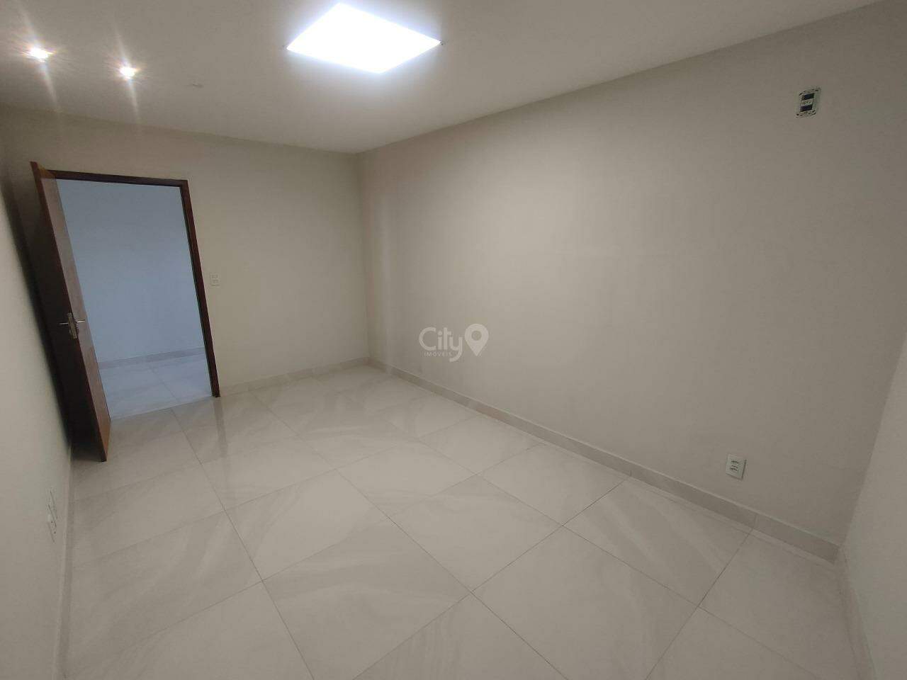 Sala Comercial para alugar — Luzia, 18 m² — foto 3