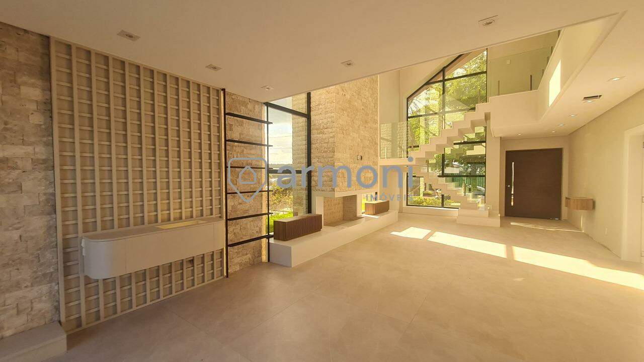 Casa à venda no Valinhos: 