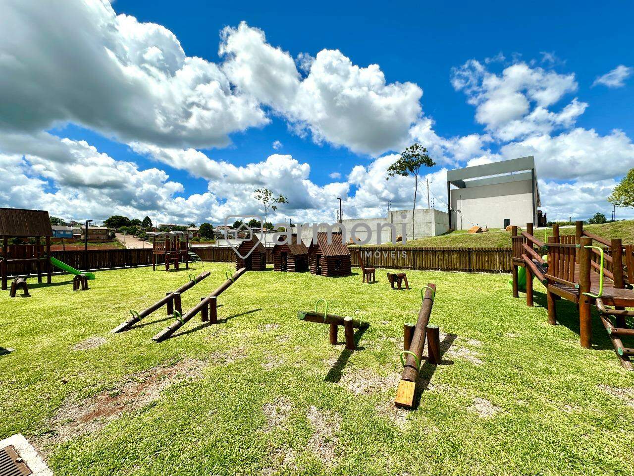 Lote em condomínio à venda no São José: 
