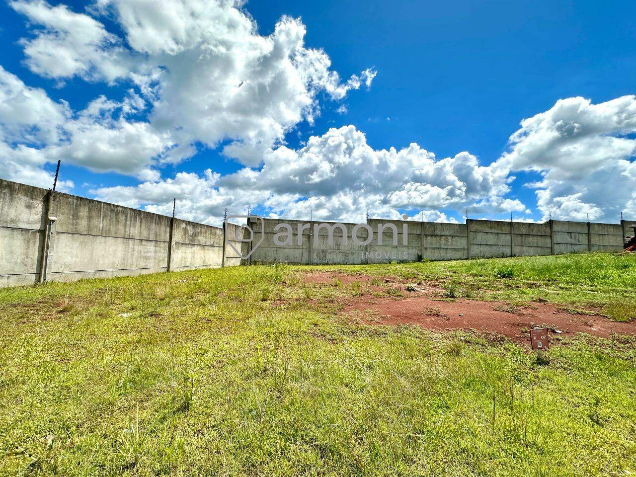 Lote em condomínio à venda no São José: 