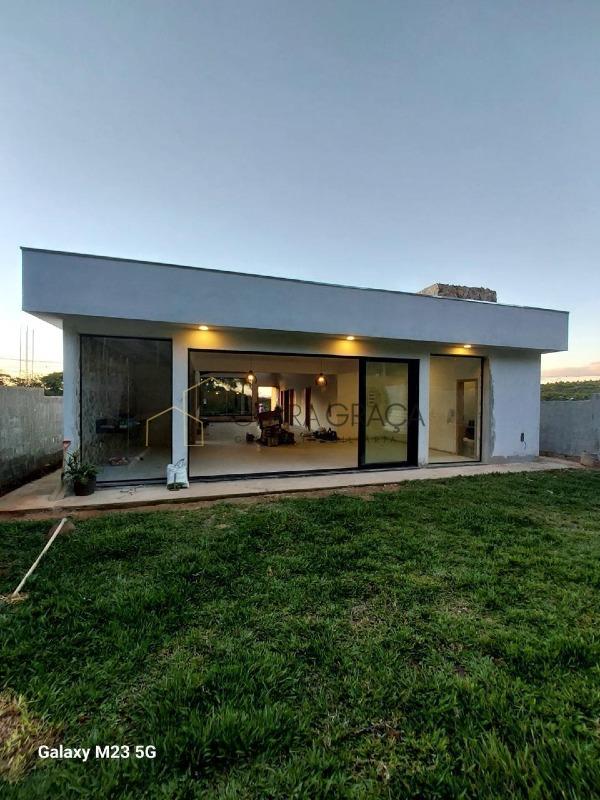 Casa à venda no Balneário do Lago: 