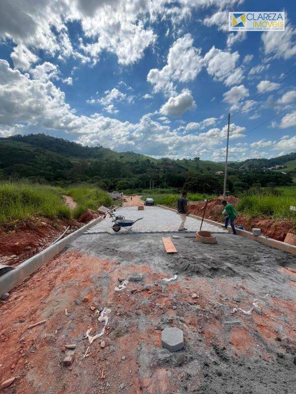 Terreno à venda no Centro Inhapim Mg: 