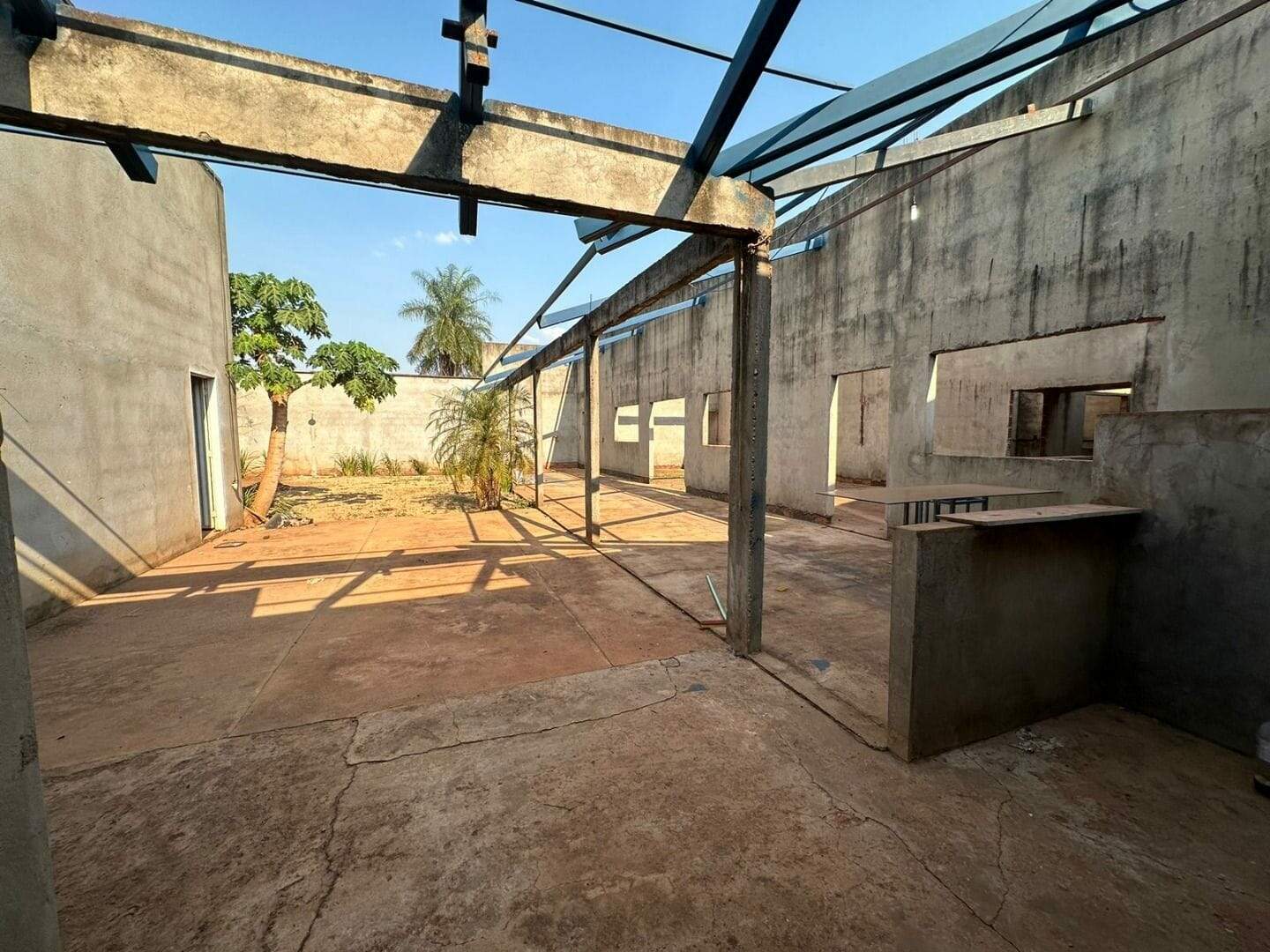 Casa à venda no Luzimangues: 