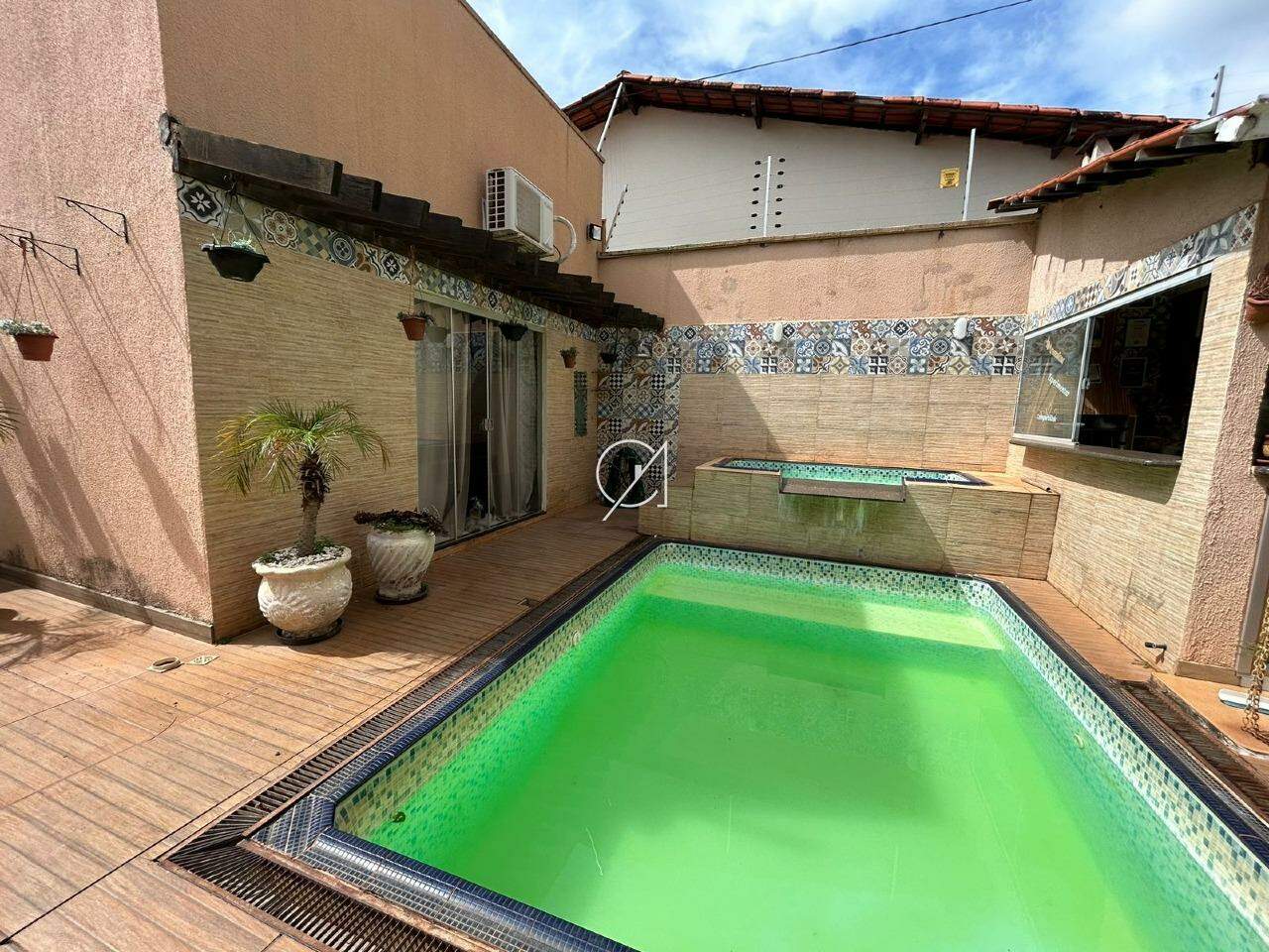 Casa à venda no Plano Diretor Norte: 