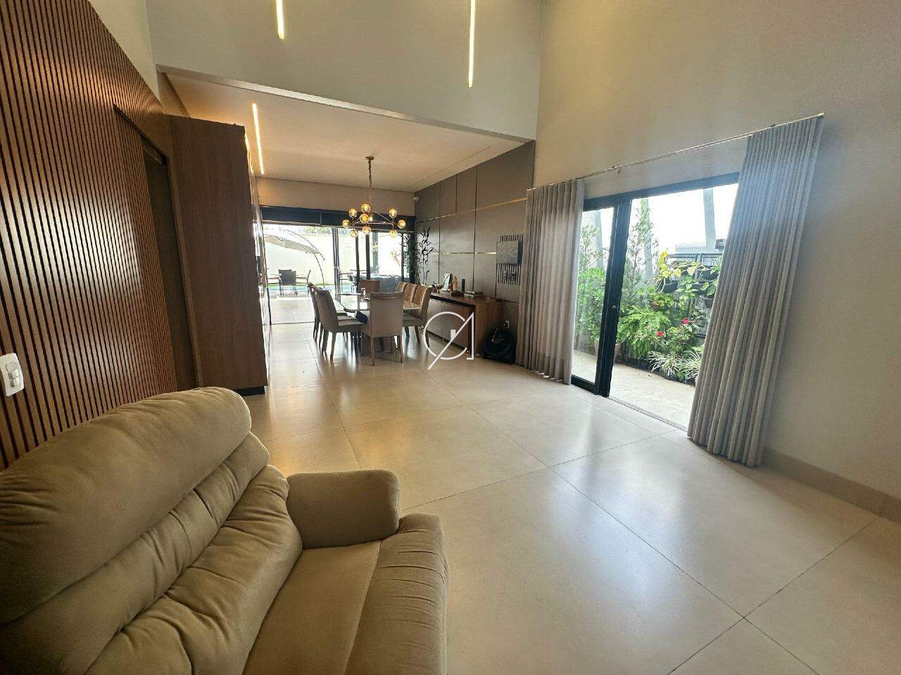 Casa à venda no Plano Diretor Sul: 