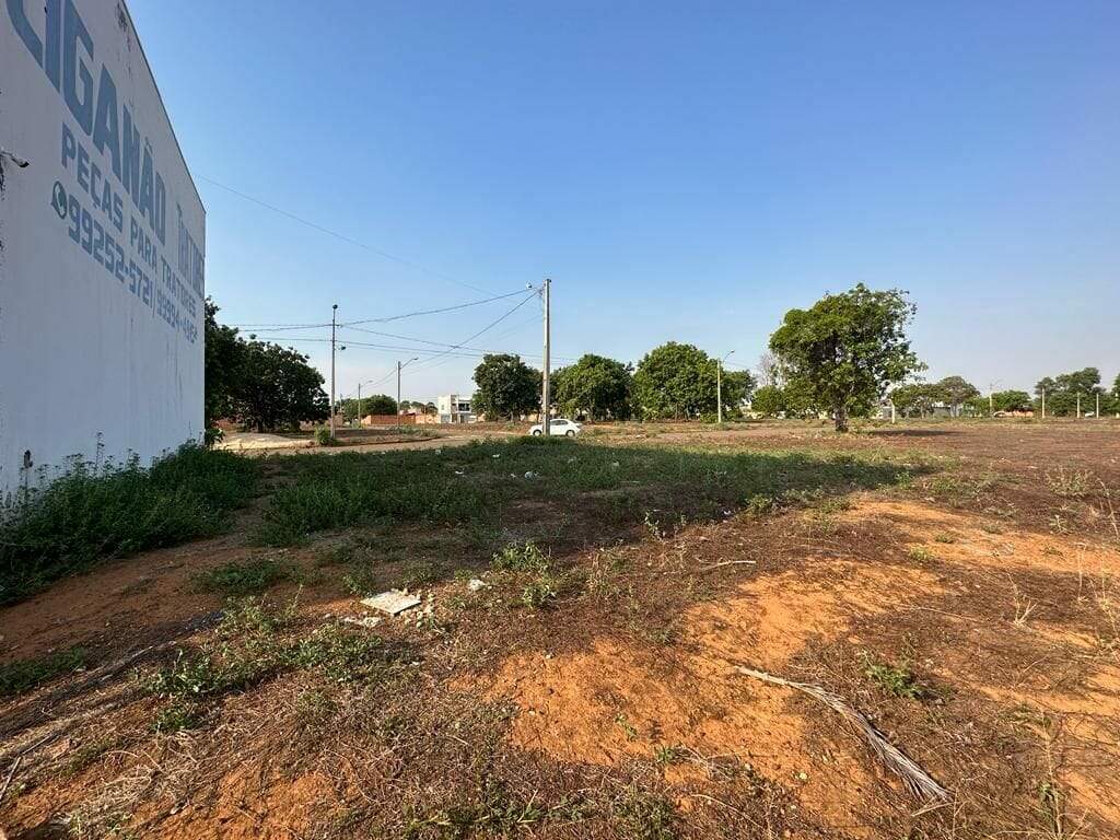 Lote à venda no Plano Diretor Sul: 