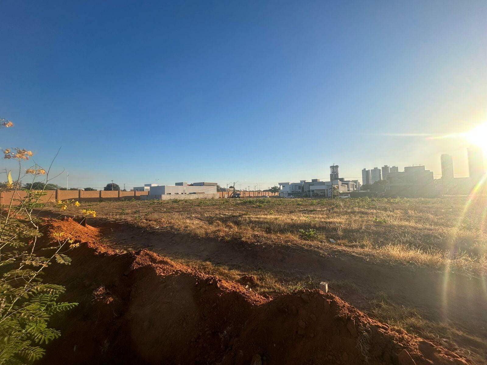 Lote à venda no Plano Diretor Sul: 