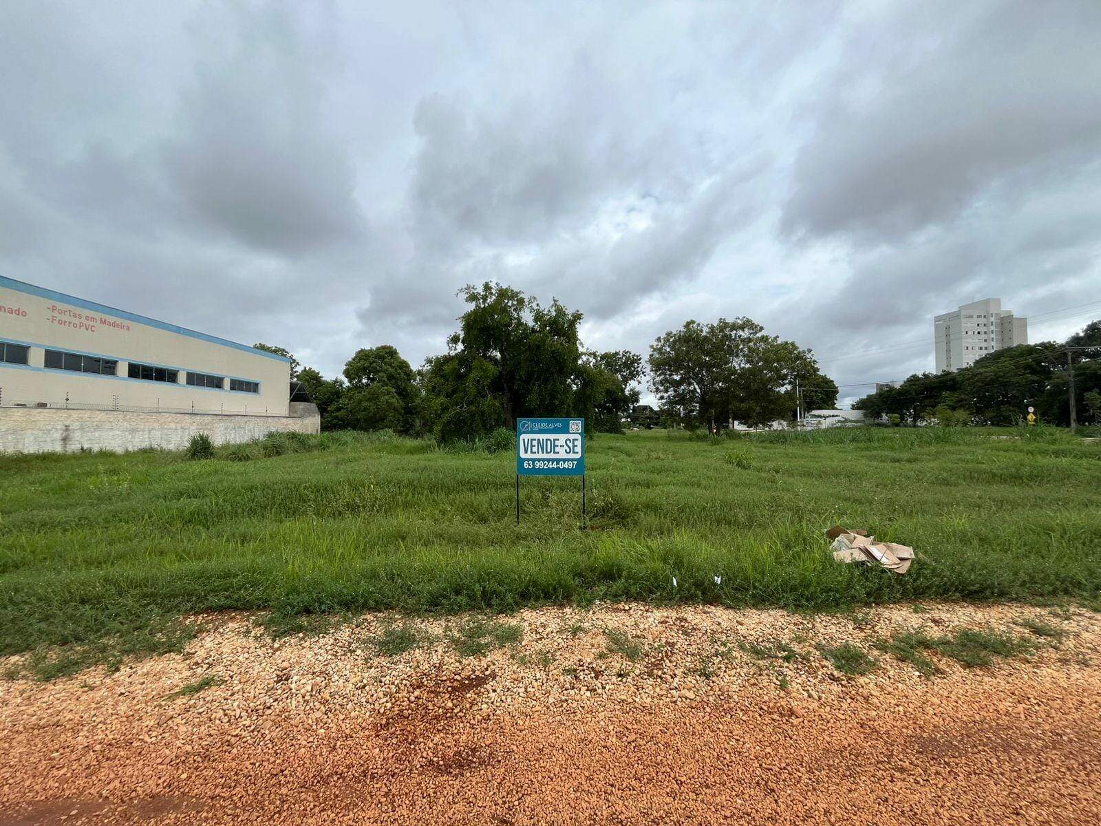 Lote à venda no Plano Diretor Sul: 