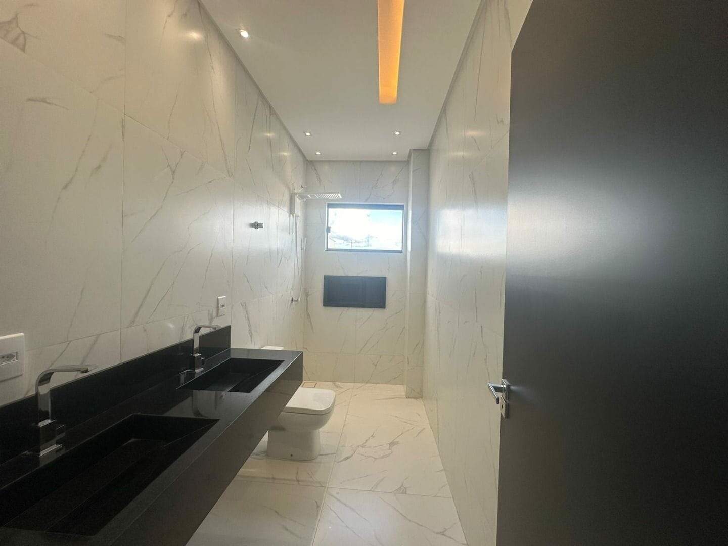 Sobrado à venda no Plano Diretor Sul: 