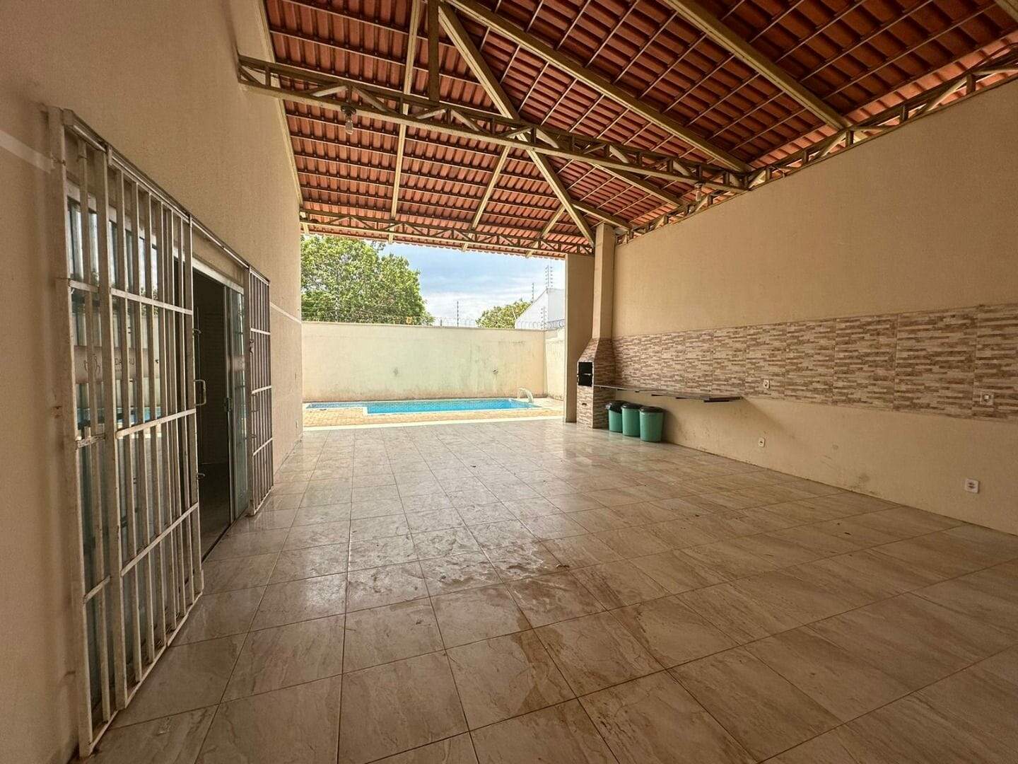 Salão à venda no Loteamento Bertaville: 