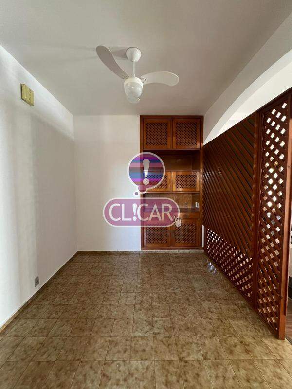 Casa para à venda no bairro Praça dos Pinheiros em Telêmaco Borba