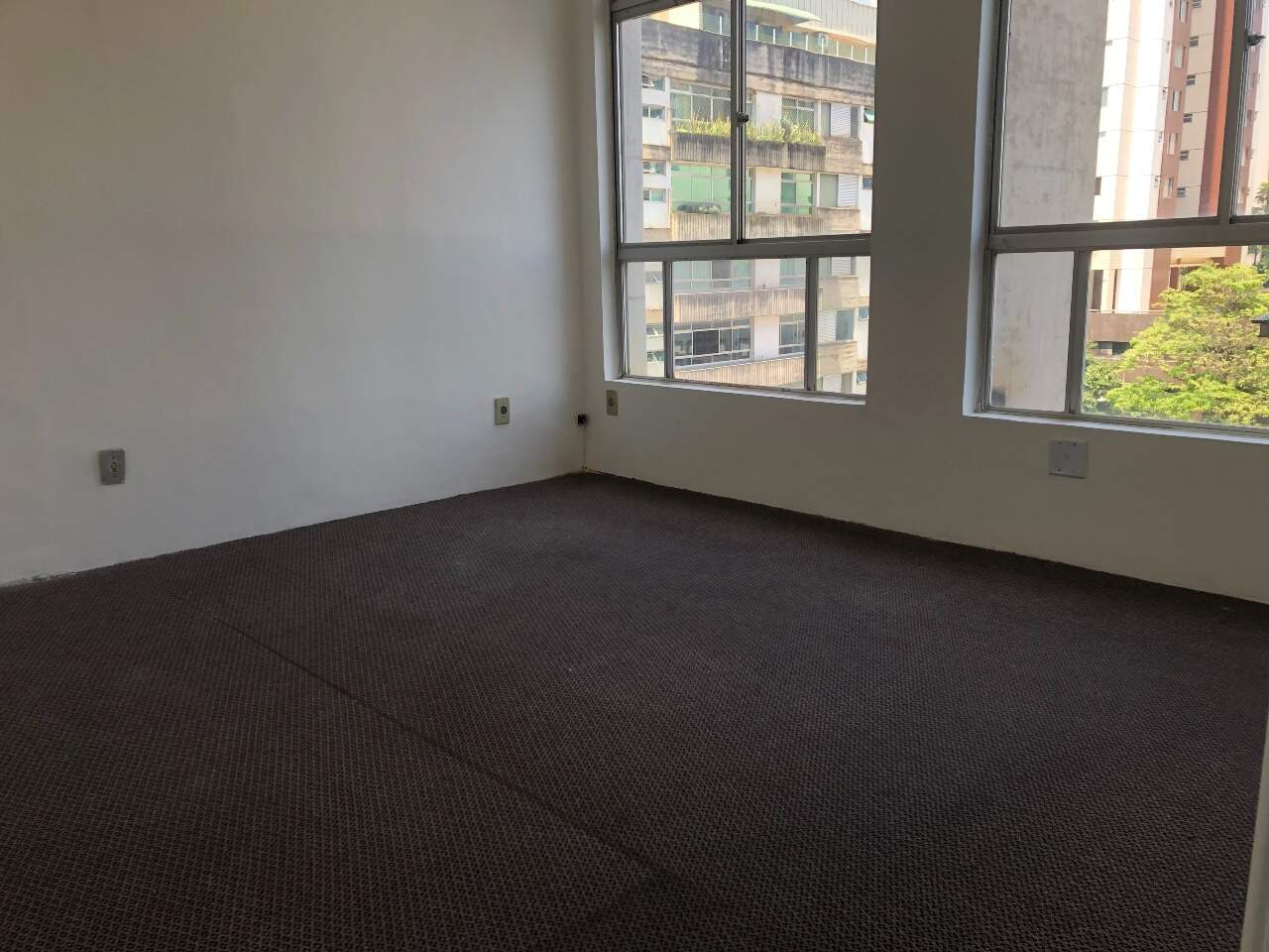 Sala para aluguel no Savassi: 