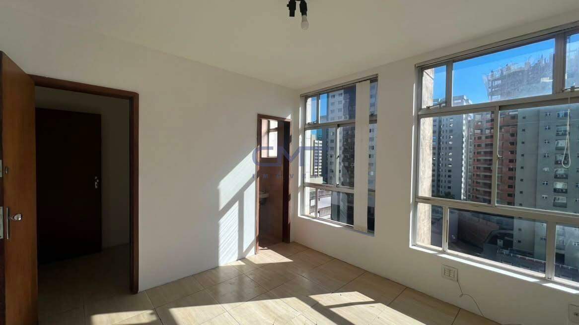 Sala para aluguel no Savassi: 
