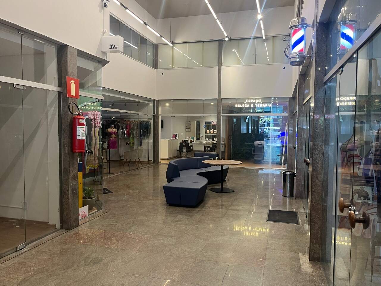 Sala para aluguel no Savassi: 