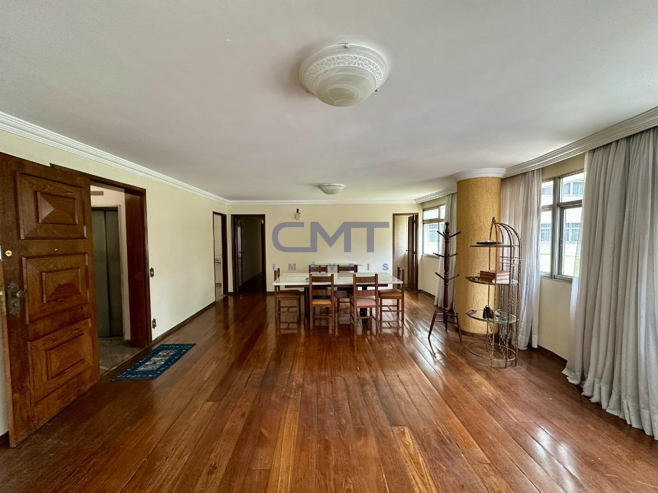 Apartamento à venda no Lourdes: 