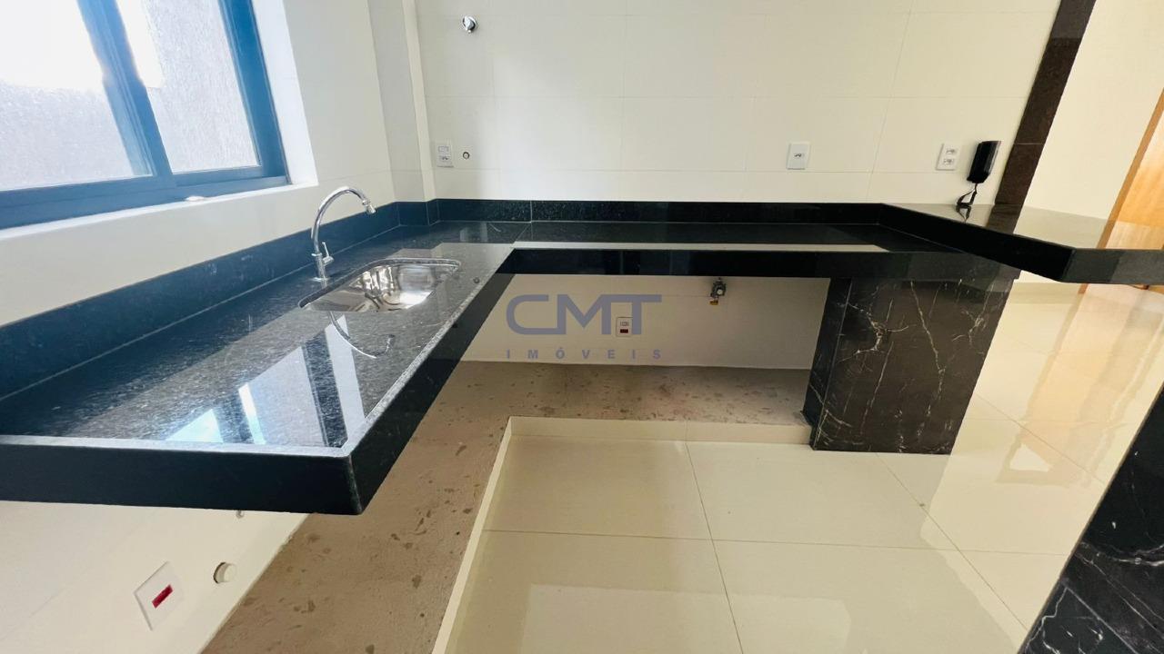 Área privativa à venda no Gutierrez: 