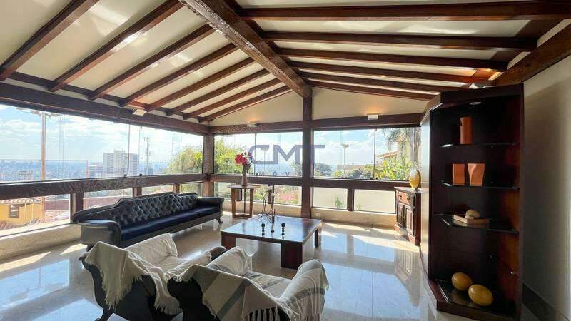 Casa à venda no Mangabeiras: 