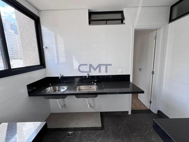 Cobertura à venda no Lourdes: 