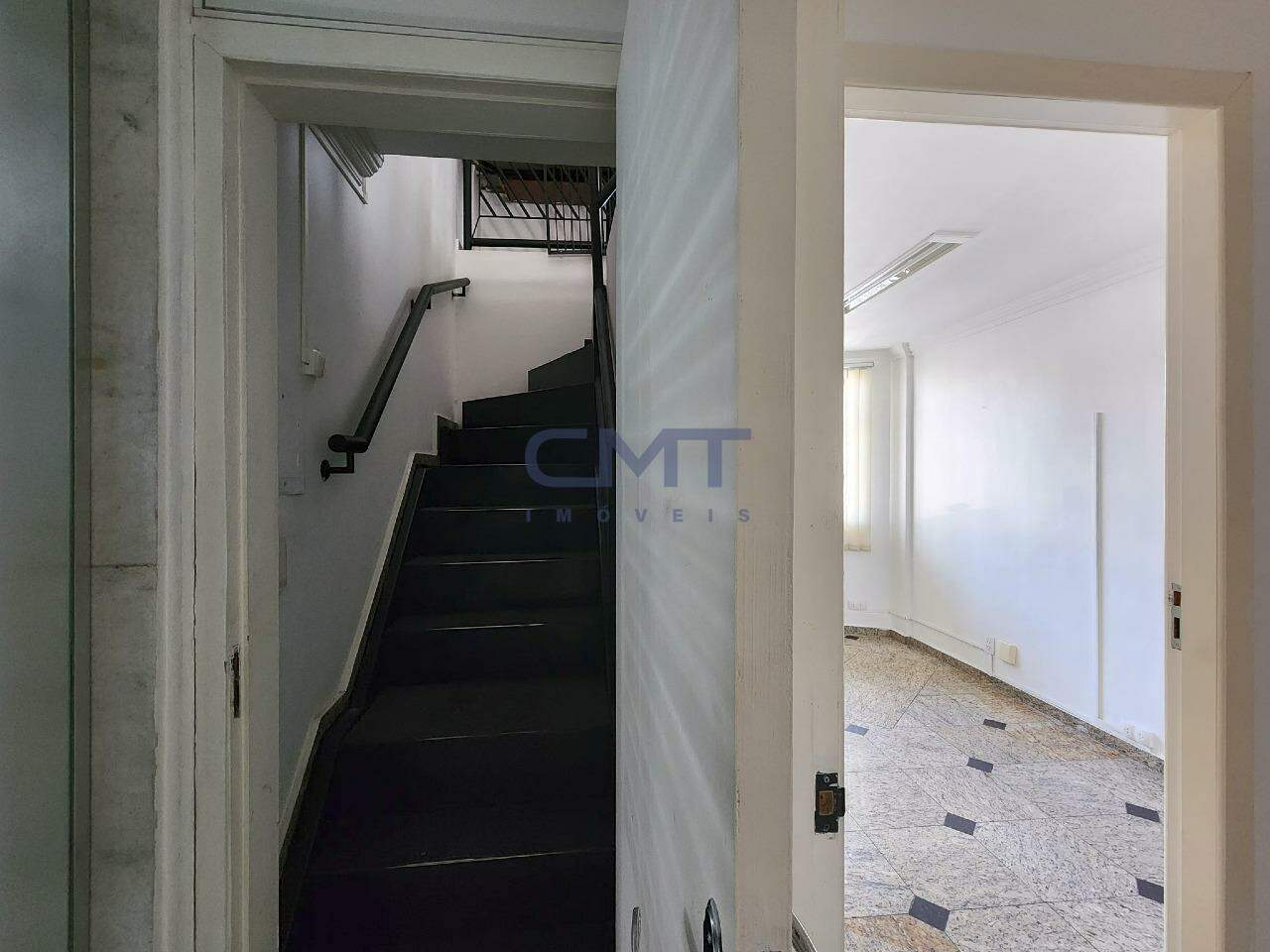 Sala à venda no Carmo: 