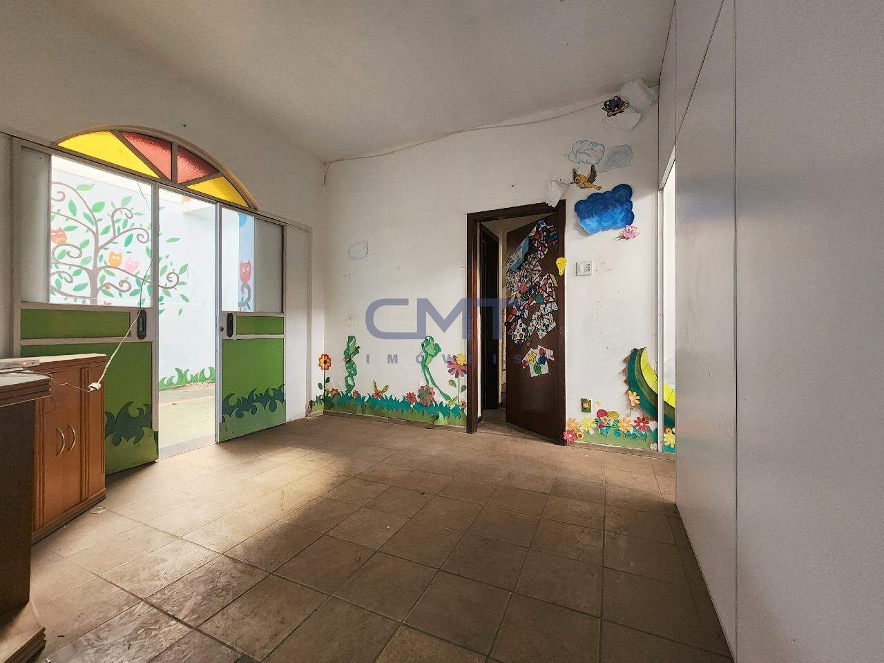 Casa comercial à venda no São Pedro: 