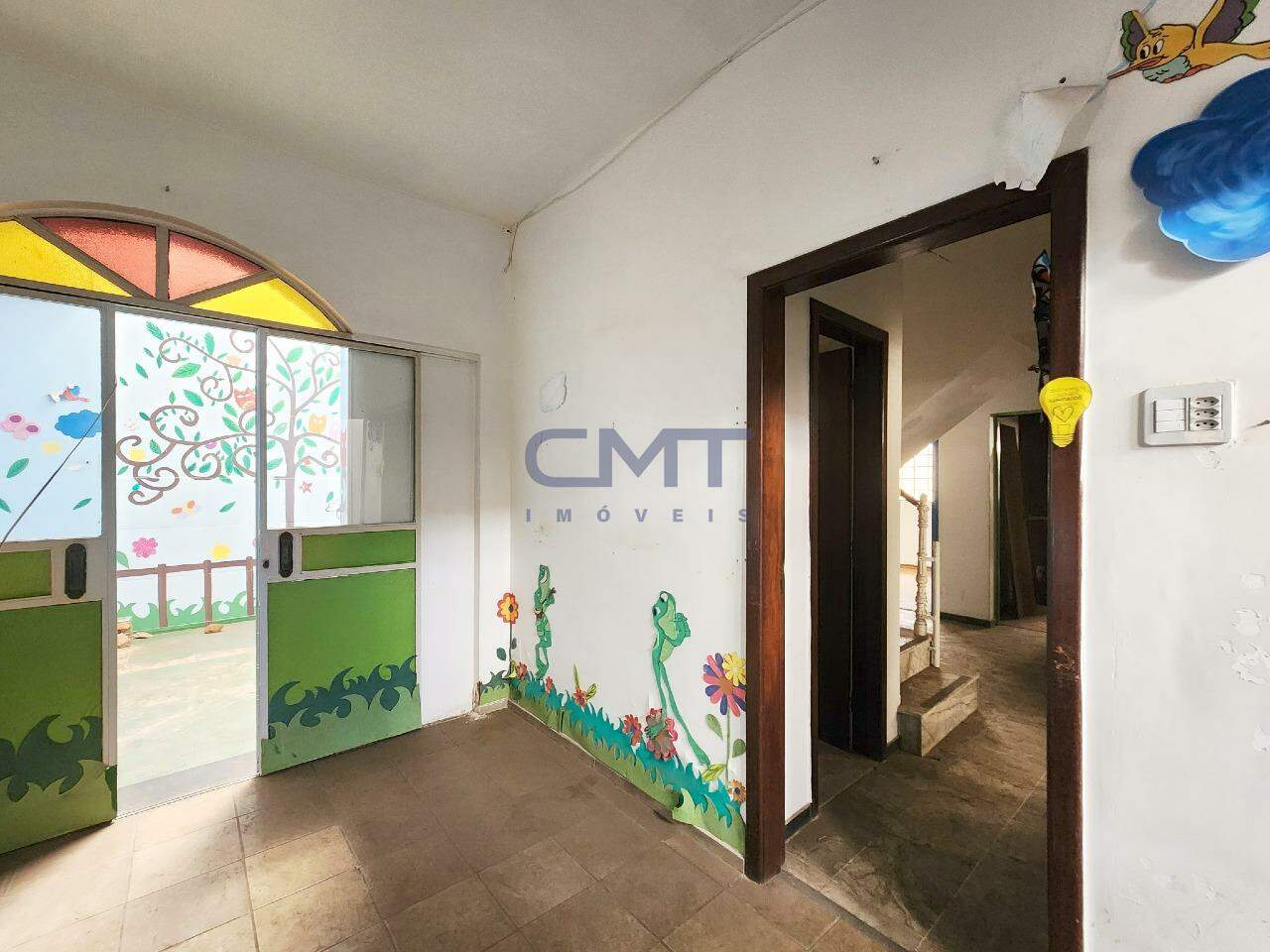 Casa comercial à venda no São Pedro: 