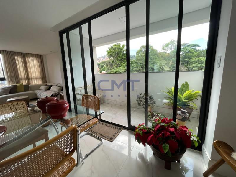 Cobertura à venda no Serra: 