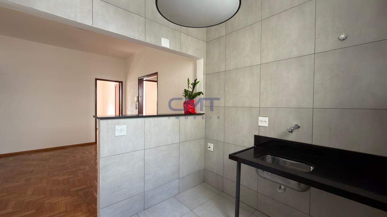 Apartamento para aluguel no Funcionários : Cozinha