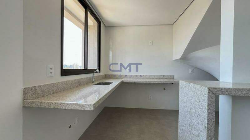 Cobertura à venda no Prado: 