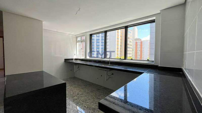 Apartamento à venda no Lourdes: 