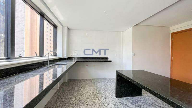 Apartamento à venda no Lourdes: 