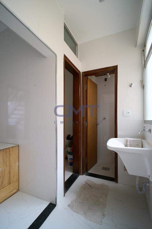 Cobertura para aluguel no Santo Antônio : 