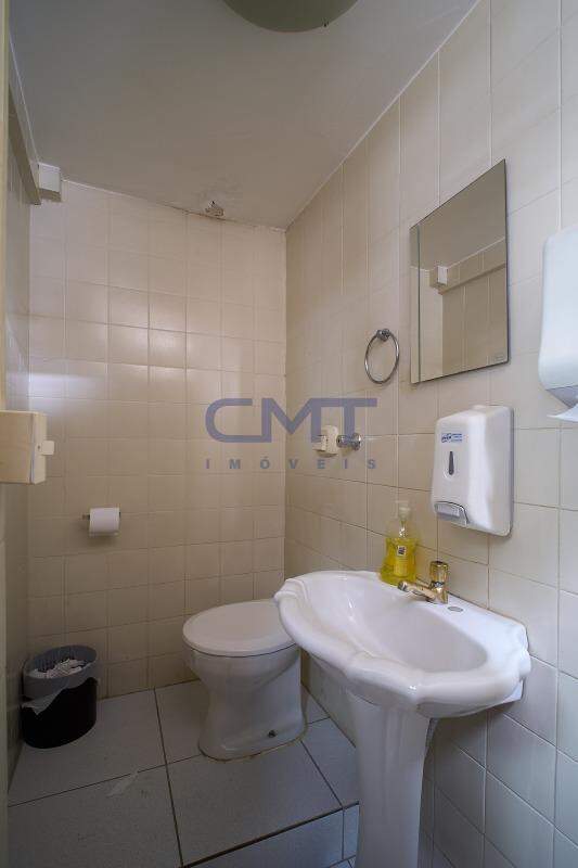 Andar corrido à venda no Savassi: 