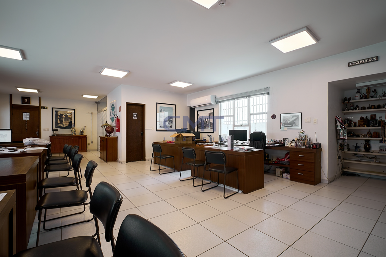 Andar corrido à venda no Savassi: 