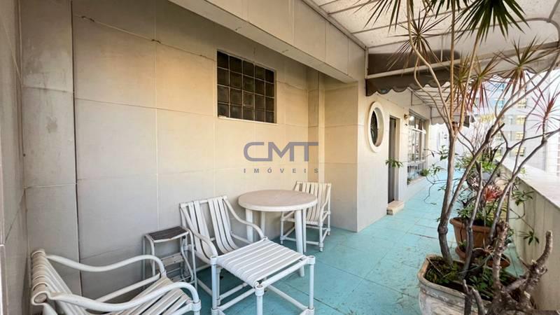 Cobertura à venda no Funcionários : 