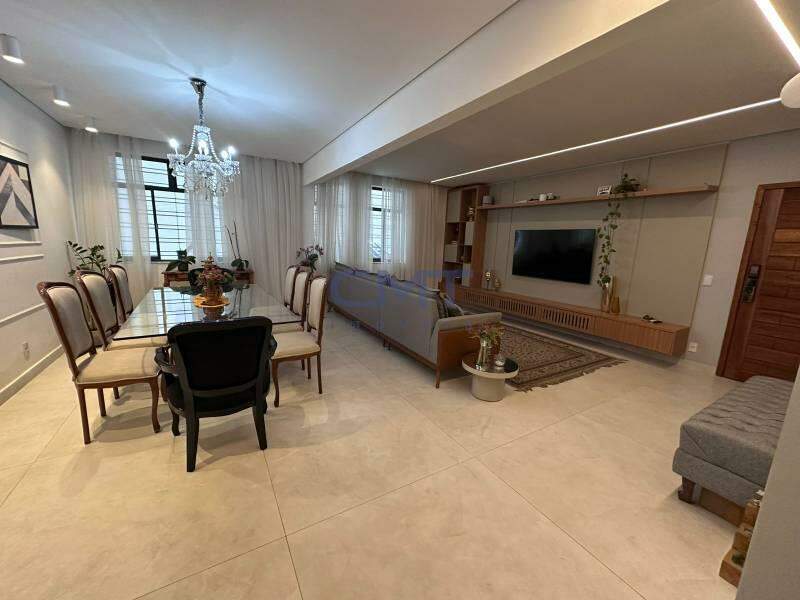 Área privativa à venda no Funcionários : 