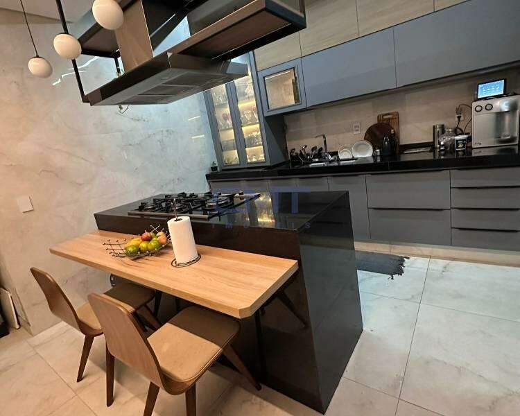 Área privativa à venda no Funcionários : 