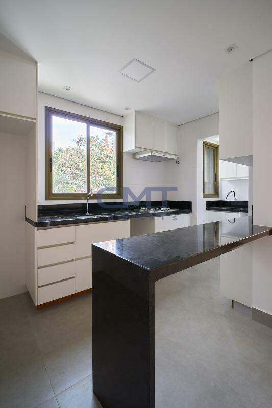 Apartamento à venda no Carmo: 