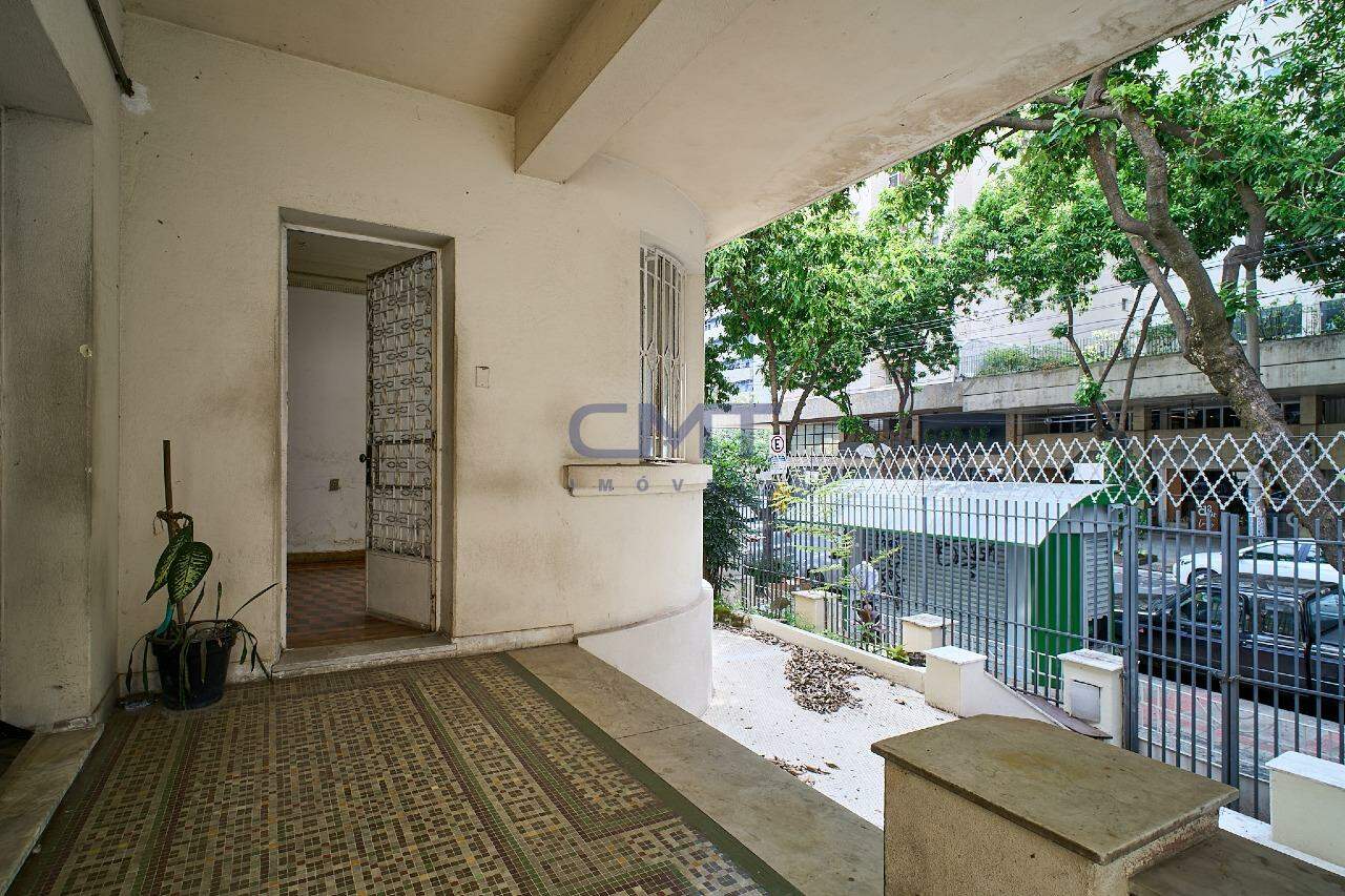 Casa à venda no Lourdes: 