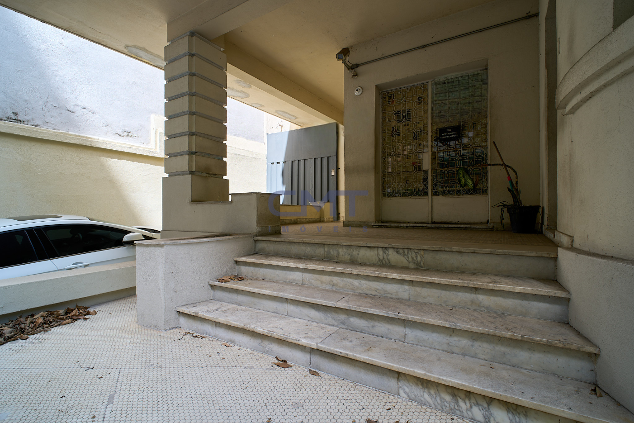 Casa à venda no Lourdes: 