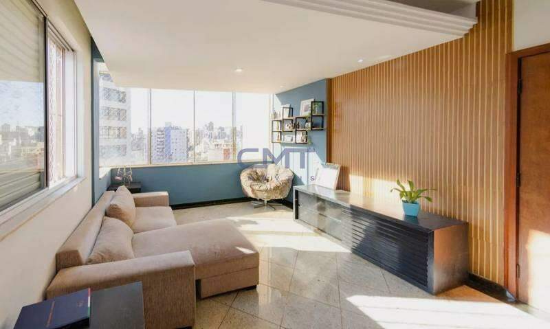 Cobertura à venda no Carmo: 