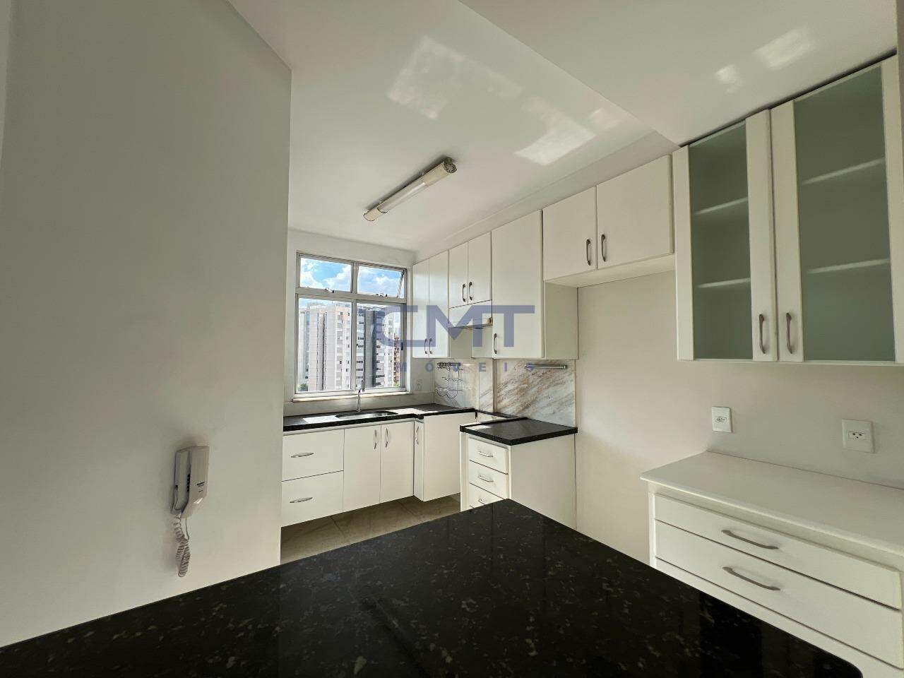 Cobertura à venda no Grajaú : cozinha