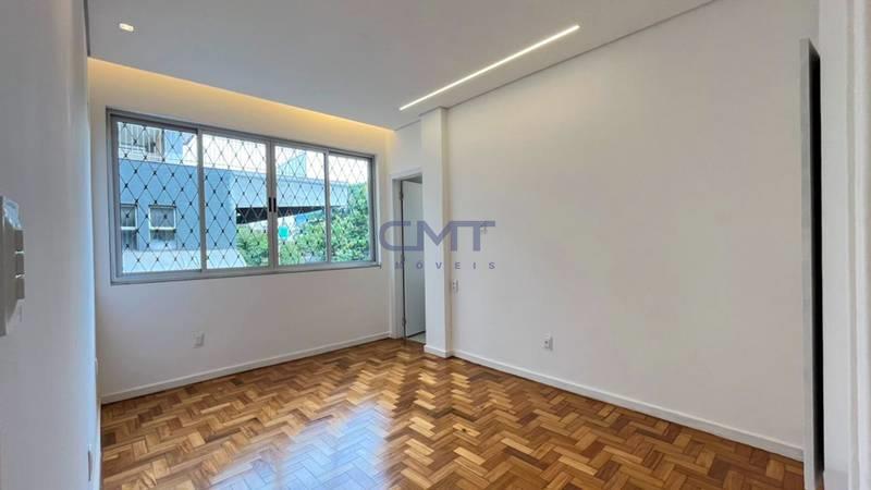 Apartamento à venda no Lourdes: 