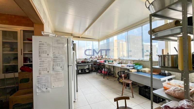 Cobertura à venda no Lourdes: 