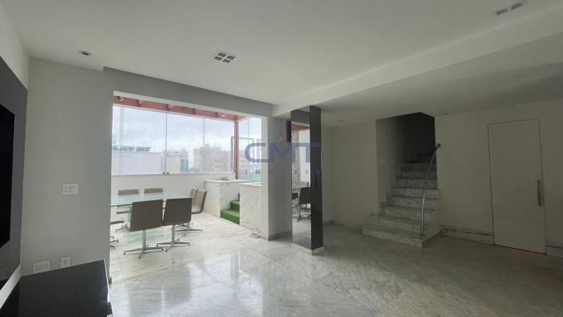 Cobertura à venda no Funcionários : 