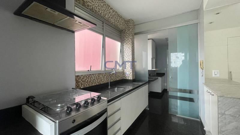 Cobertura à venda no Funcionários : 