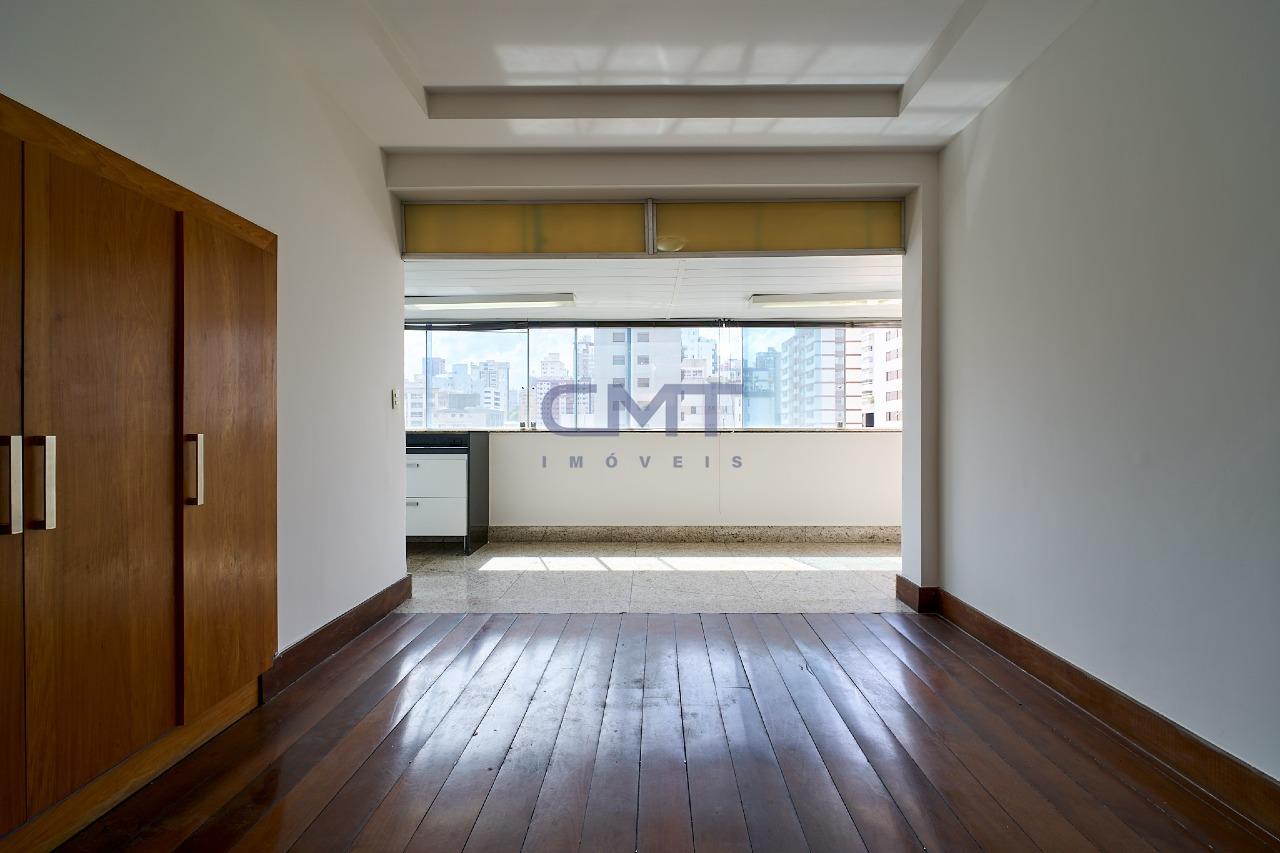 Cobertura para aluguel no Lourdes: 